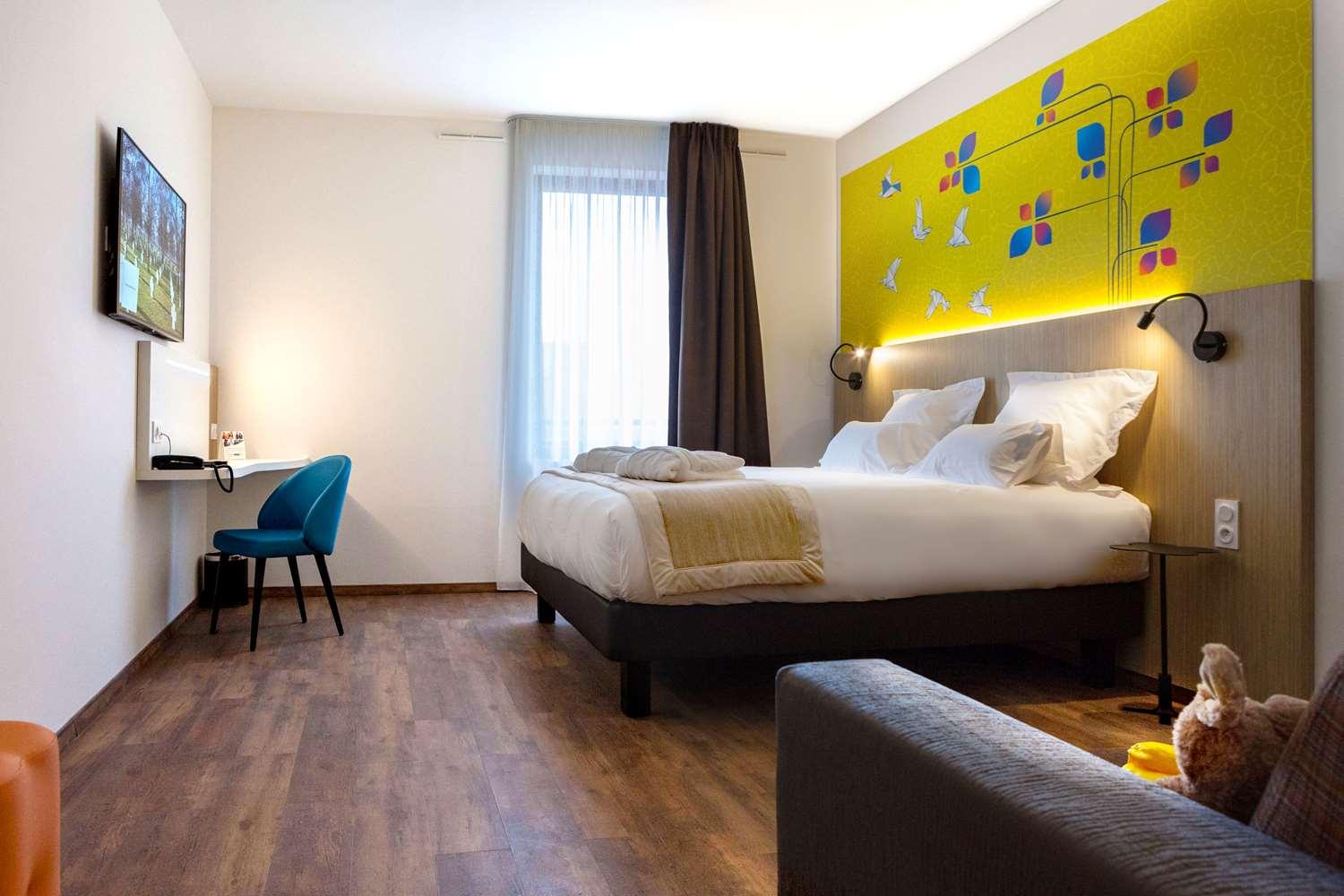 Kyriad Prestige Amiens Poulainville - Hotel And Spa Екстериор снимка