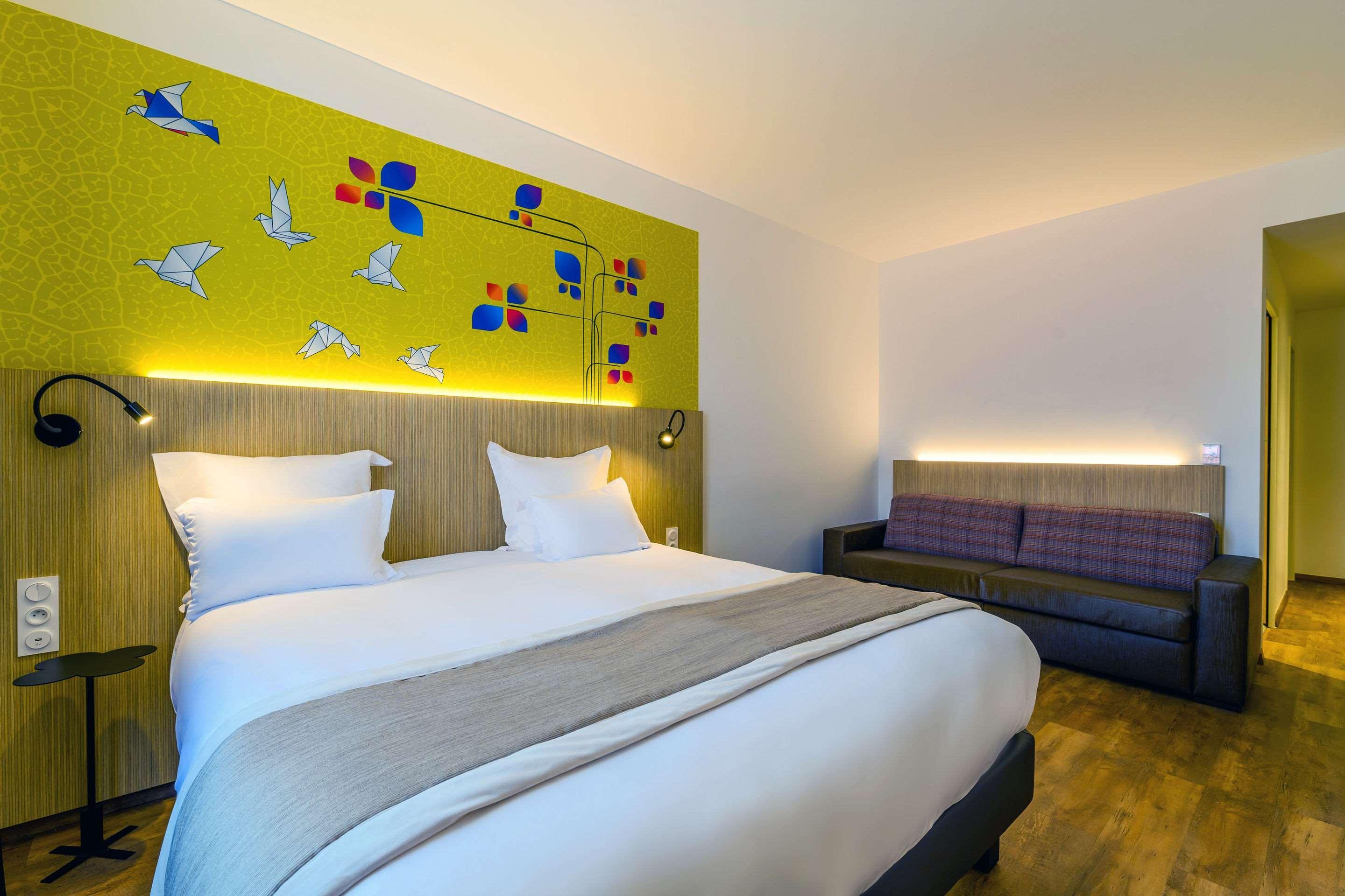 Kyriad Prestige Amiens Poulainville - Hotel And Spa Екстериор снимка