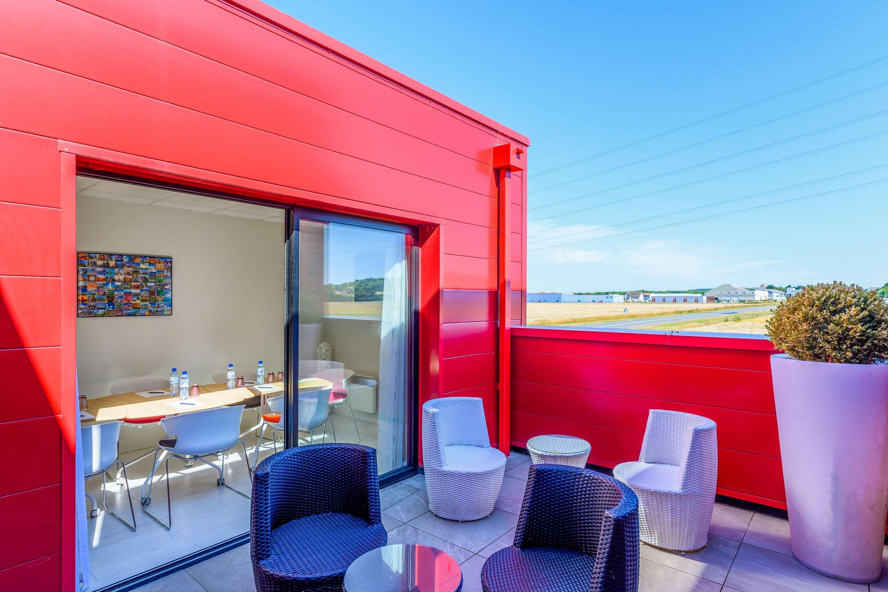 Kyriad Prestige Amiens Poulainville - Hotel And Spa Екстериор снимка