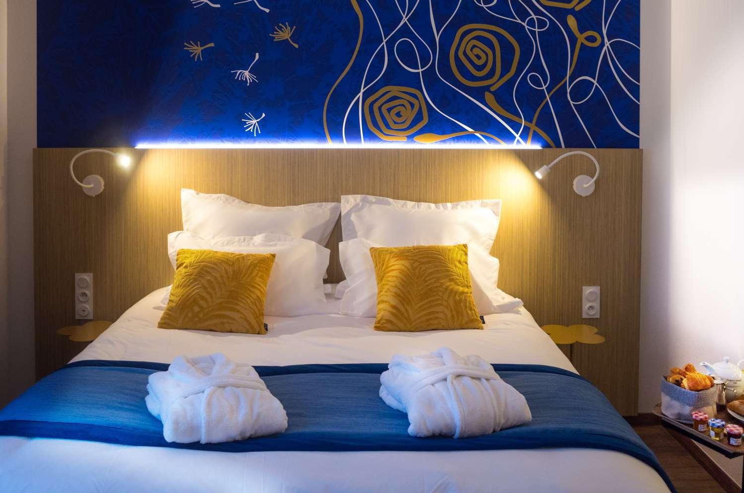 Kyriad Prestige Amiens Poulainville - Hotel And Spa Екстериор снимка