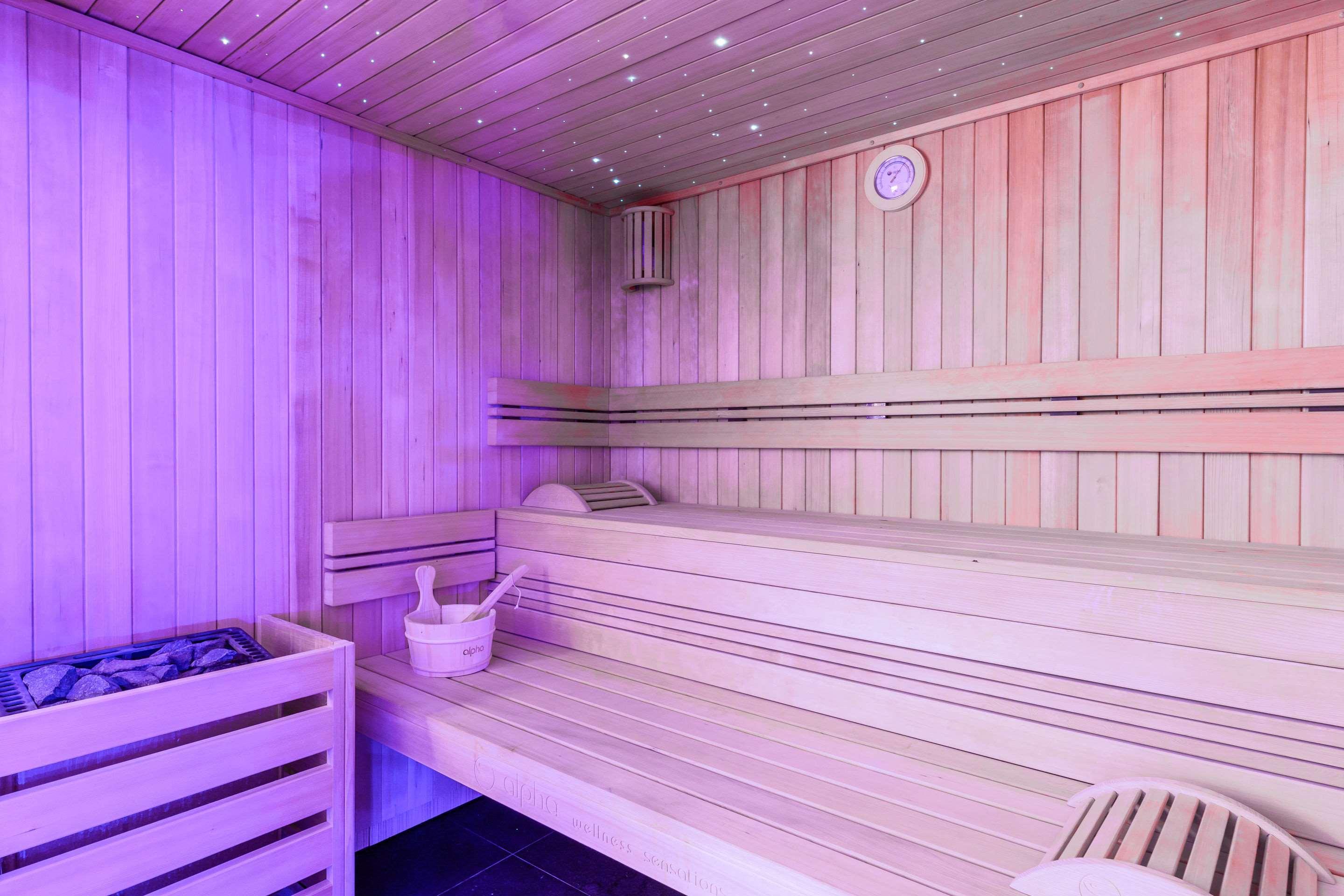 Kyriad Prestige Amiens Poulainville - Hotel And Spa Екстериор снимка