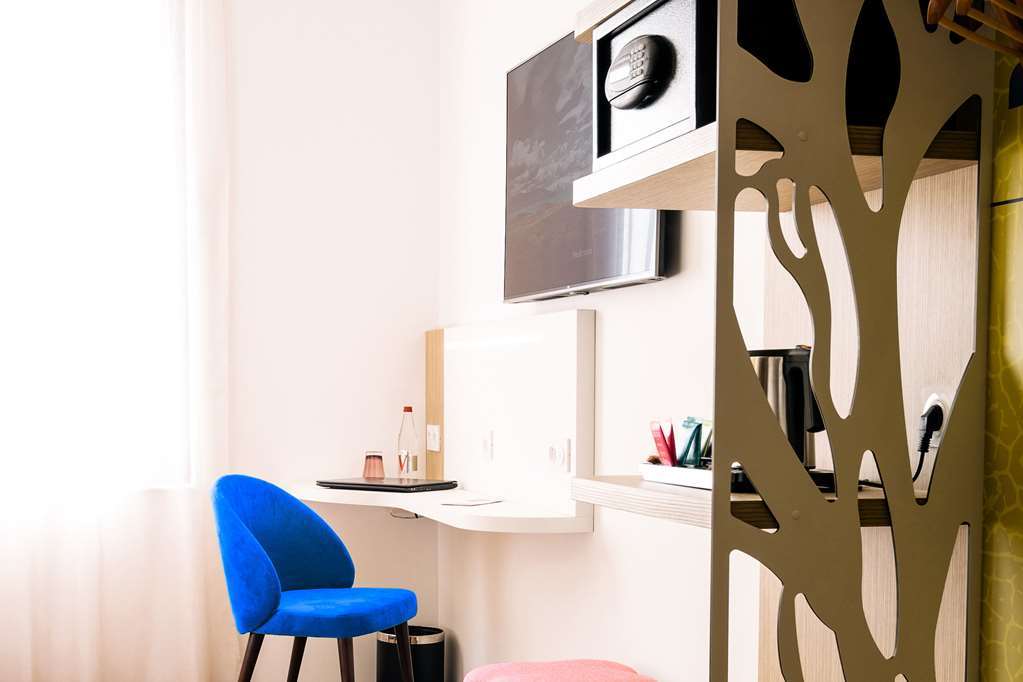 Kyriad Prestige Amiens Poulainville - Hotel And Spa Стая снимка